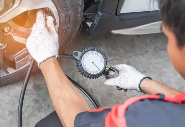 Lastik Hava Basıncı: Araç Performansı ve Güvenlik için Önemli!